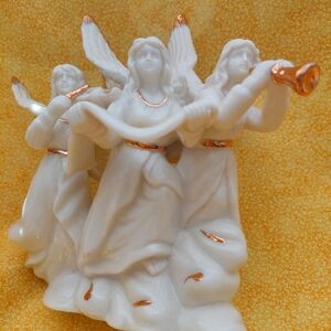 Mikasa Fine Porcelain Holiday Elegance